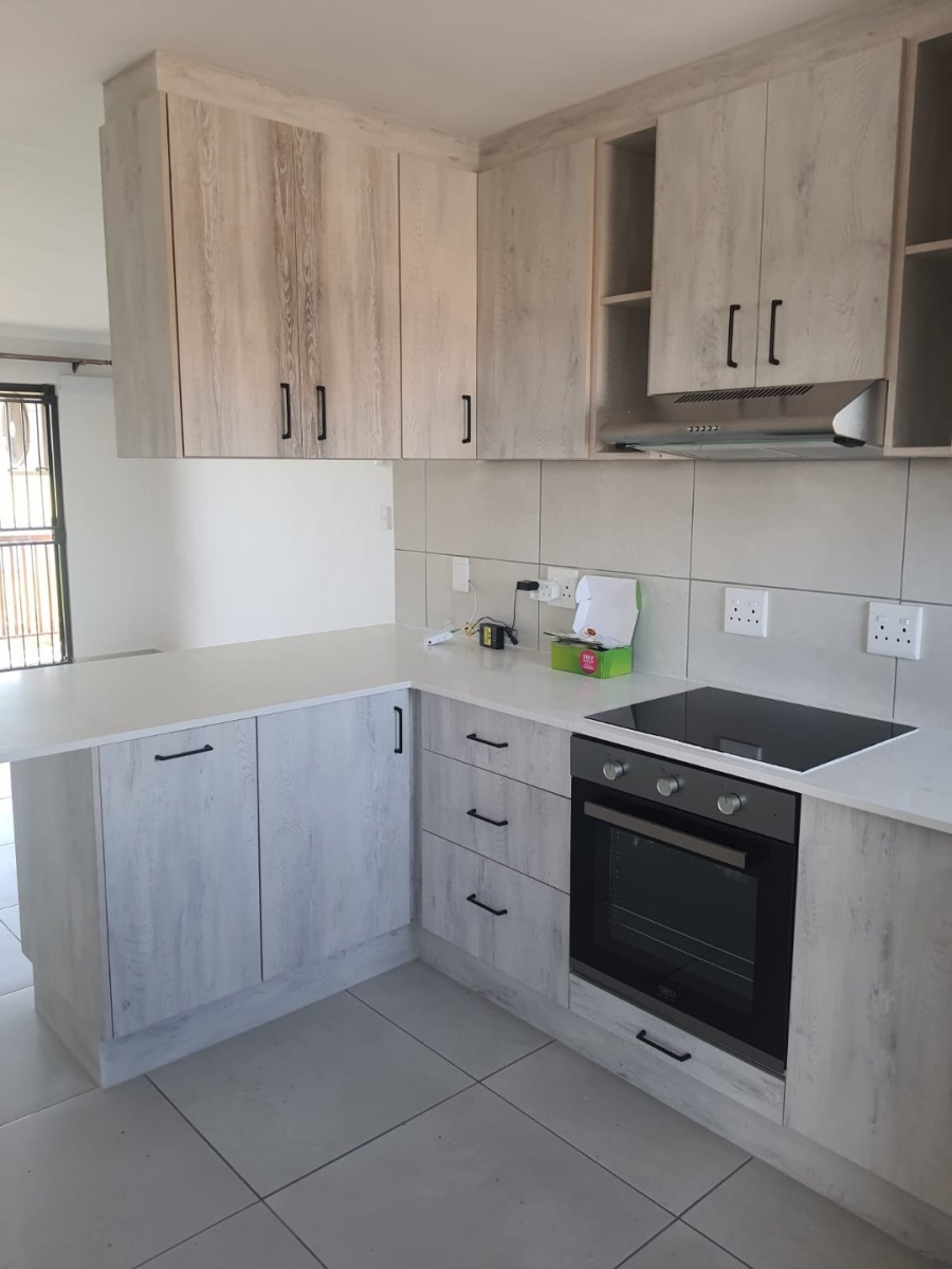 To Let 2 Bedroom Property for Rent in Gordons Bay Central Western Cape